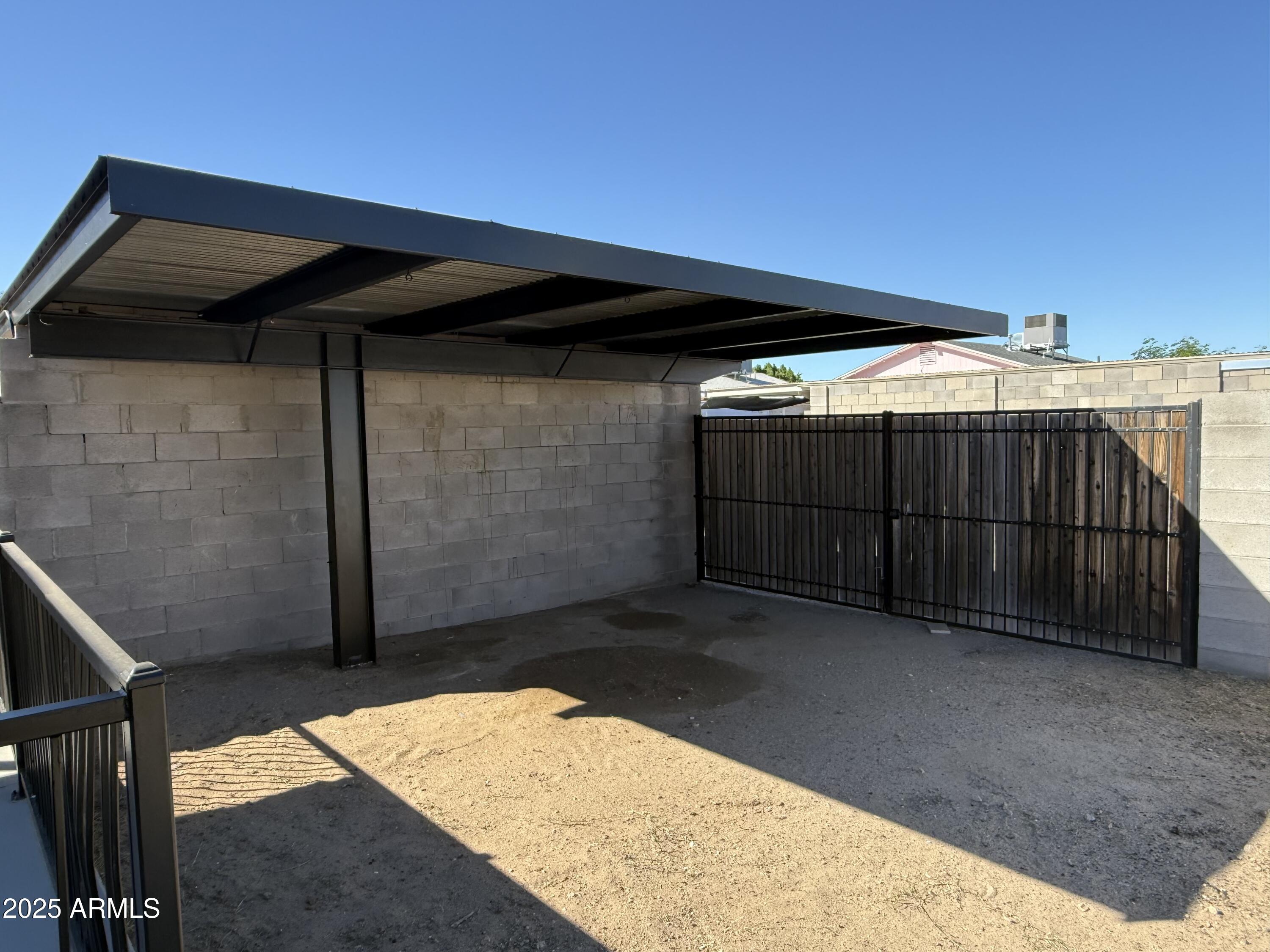 5234 W BANFF Lane, Glendale