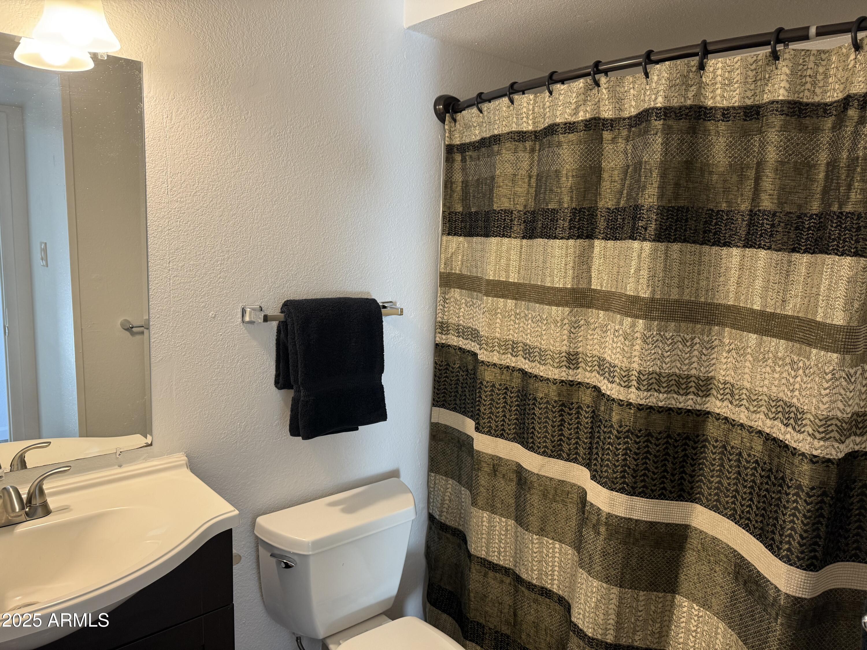 5234 W BANFF Lane, Glendale