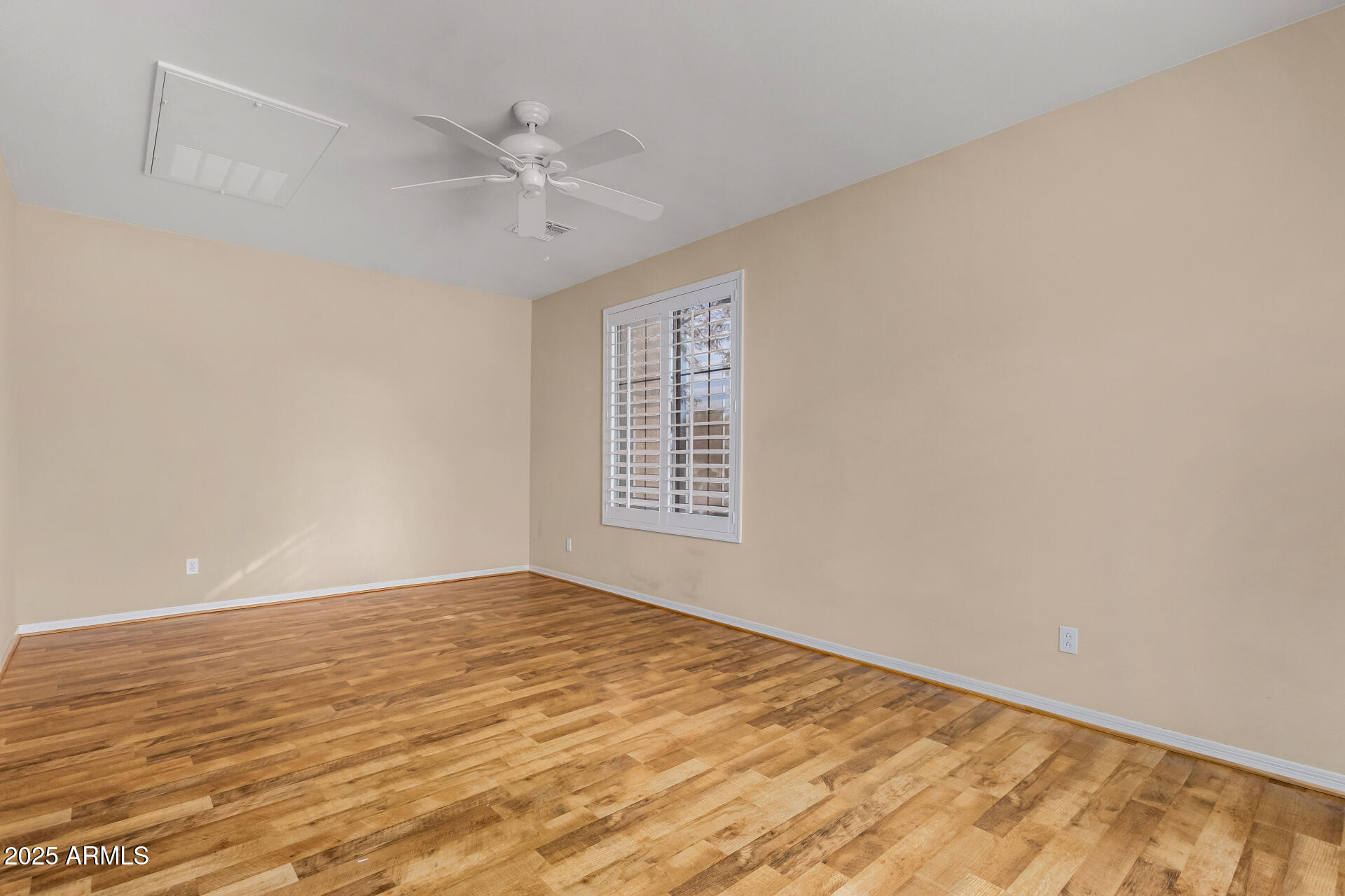 15132 W Ventura Street