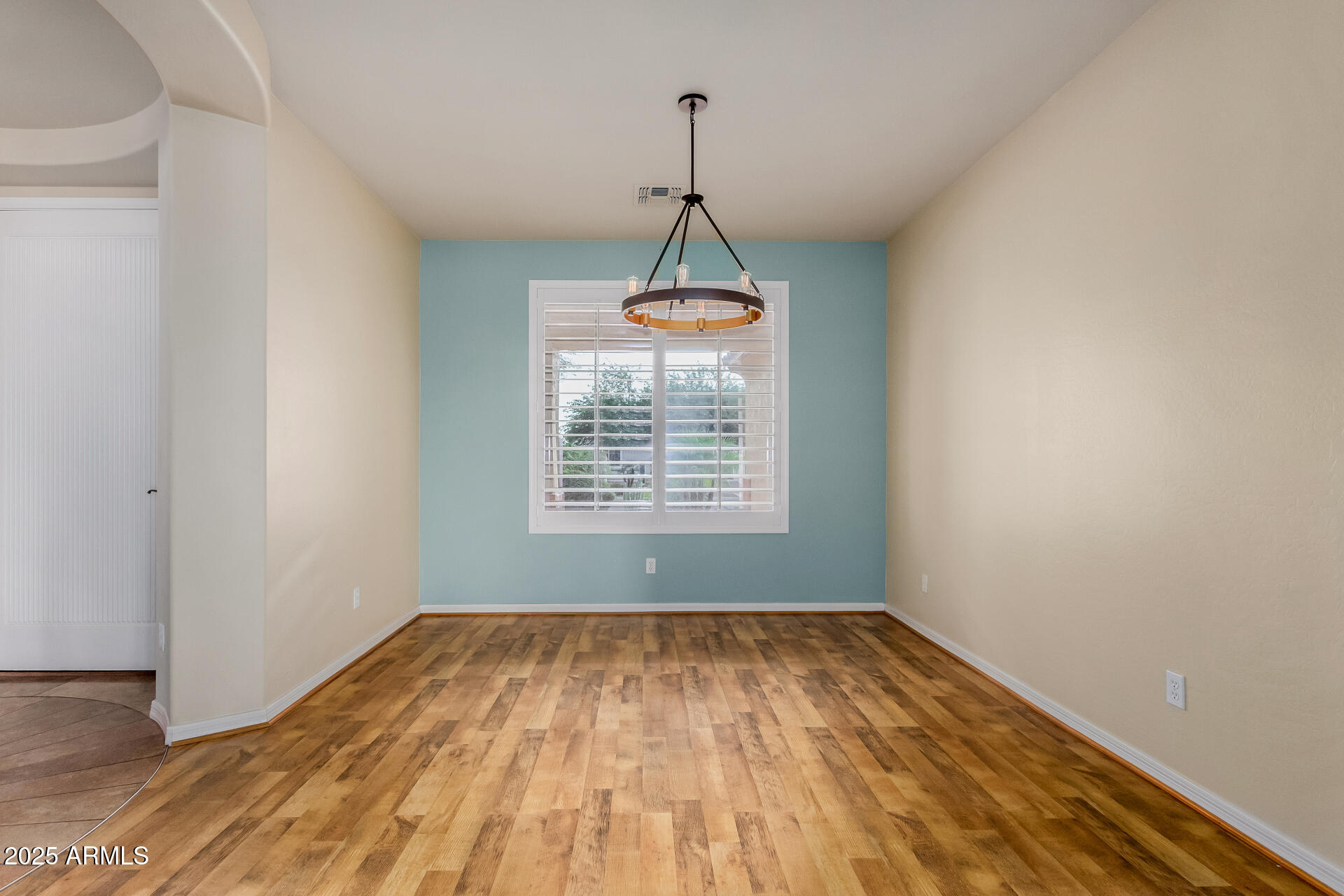 15132 W Ventura Street