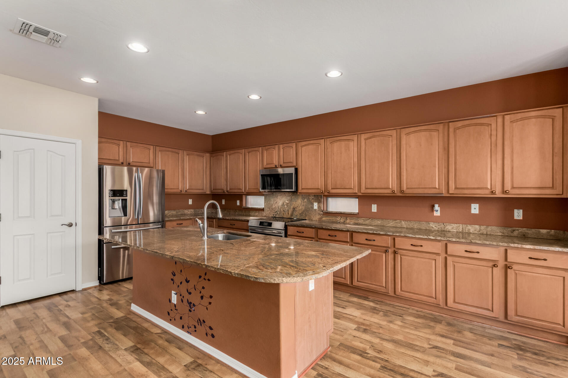 15132 W Ventura Street