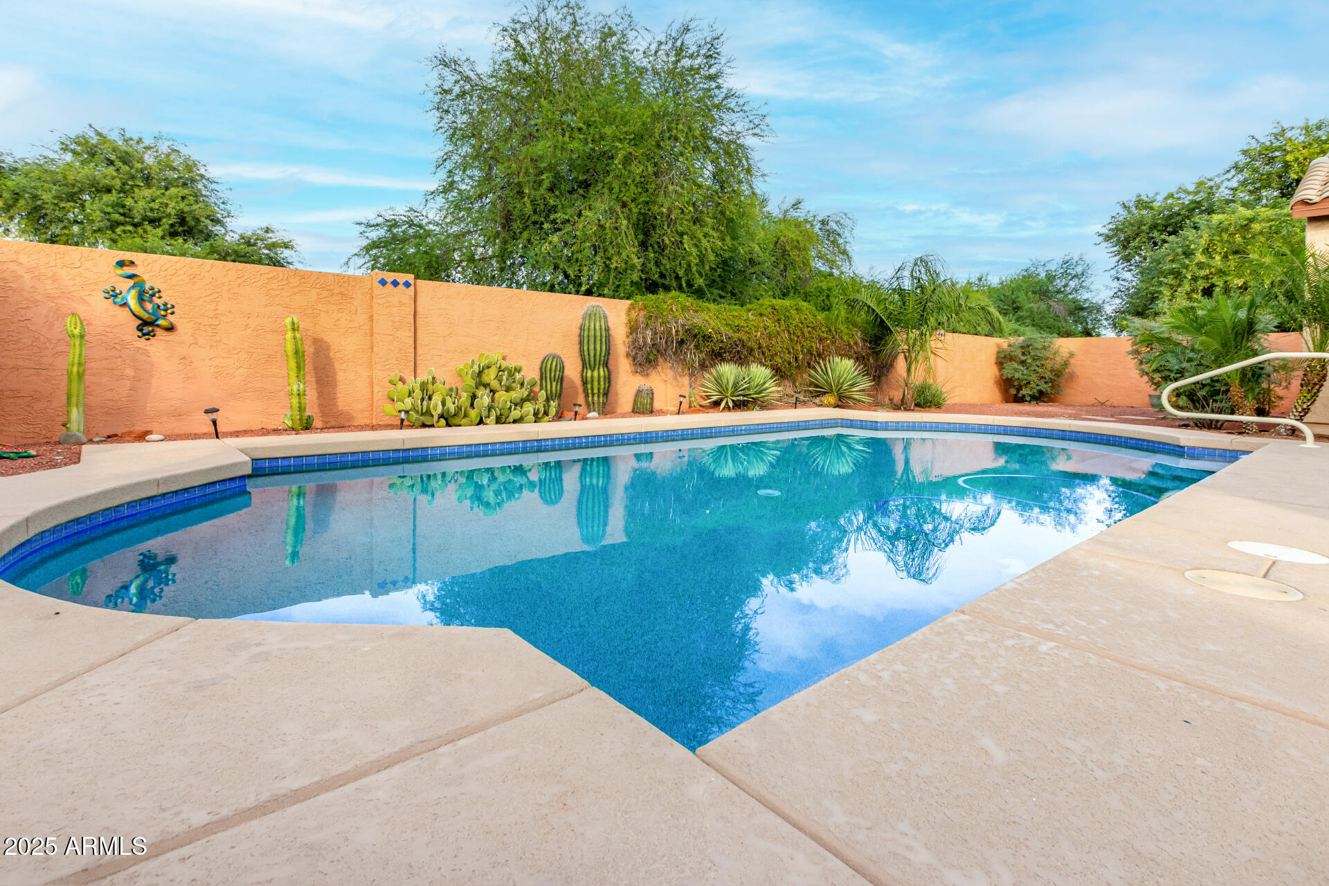 15132 W Ventura Street