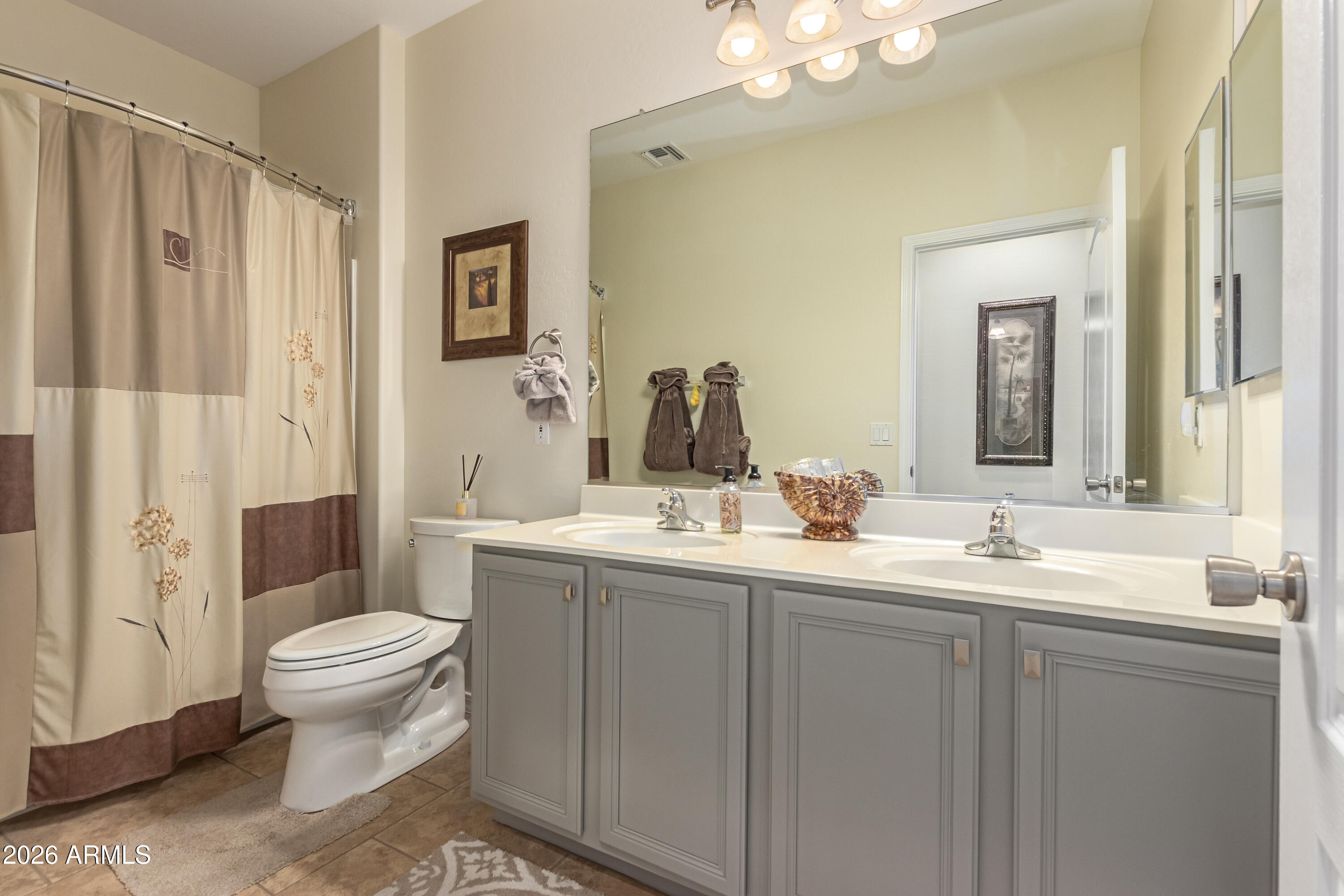 15208 W REDFIELD Road