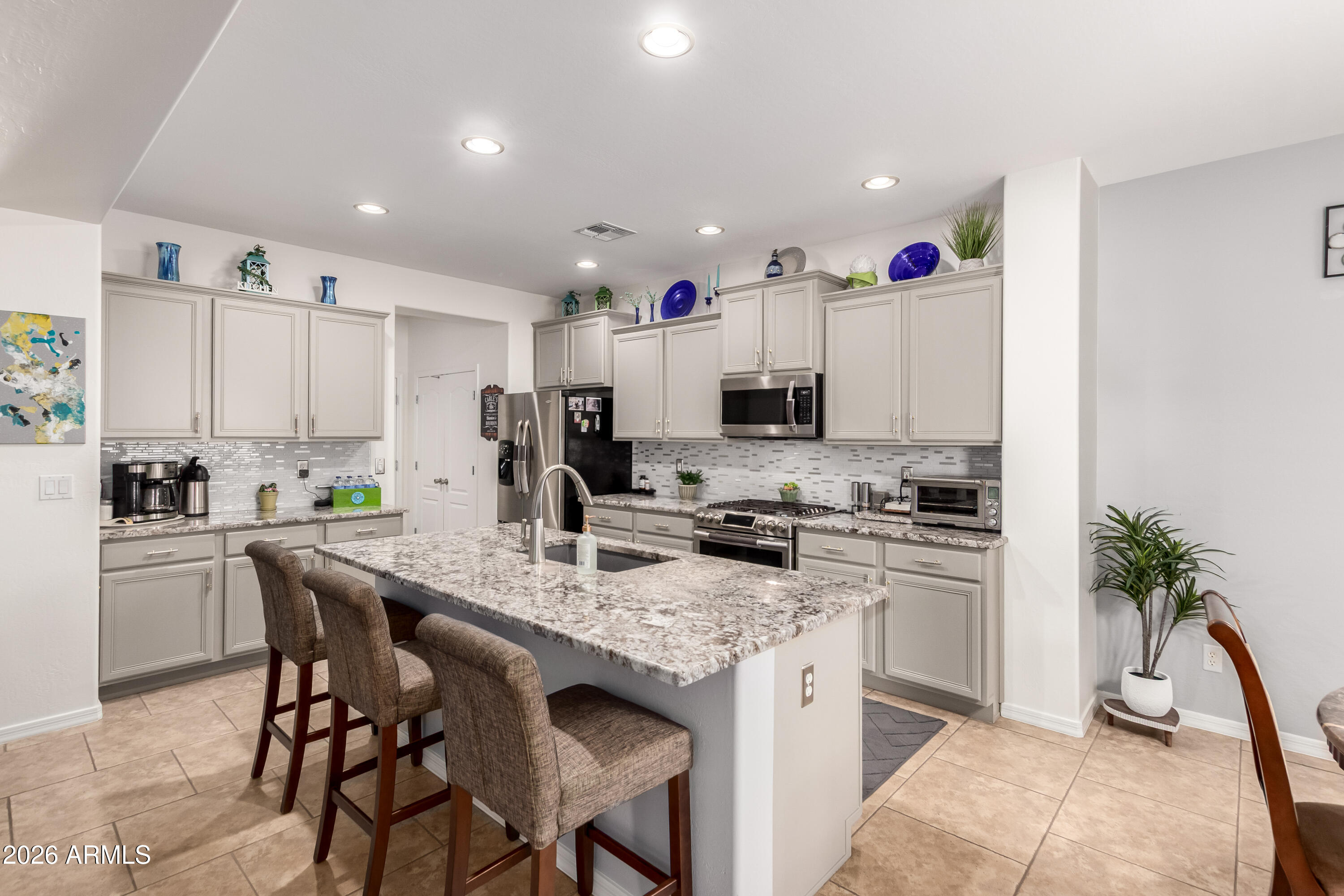 15208 W REDFIELD Road