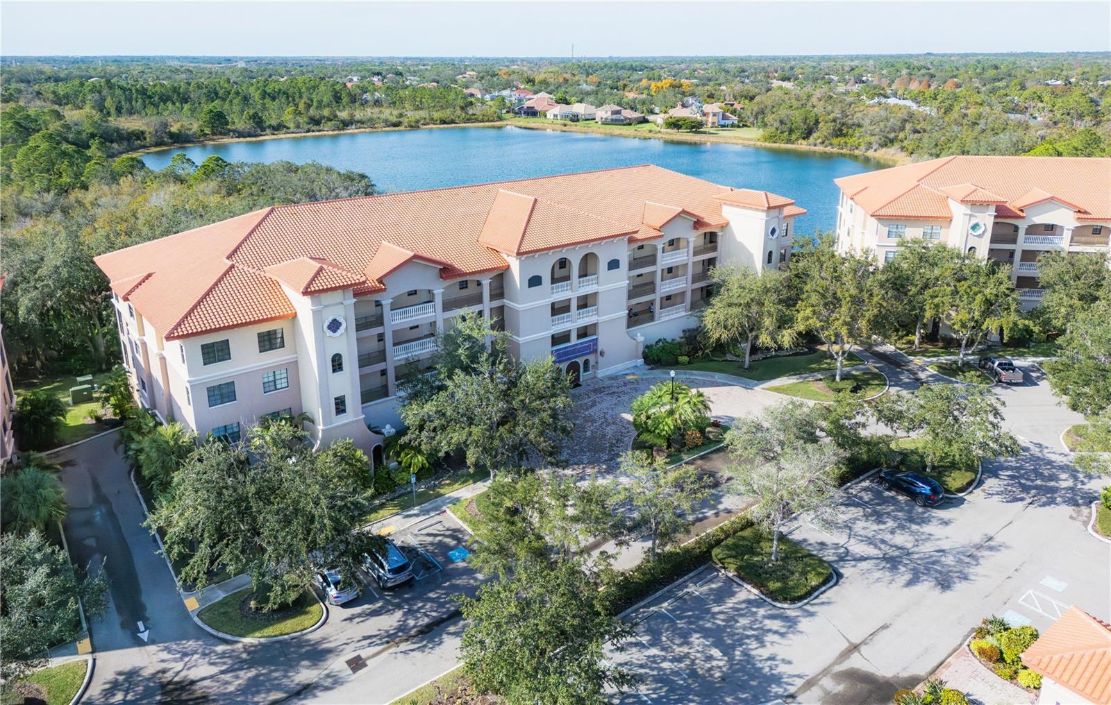 7702 LAKE VISTA CT #306