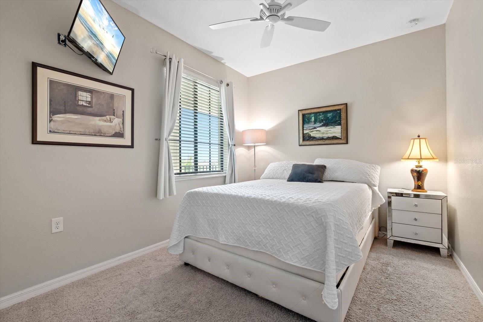 17520 GAWTHROP DR #401