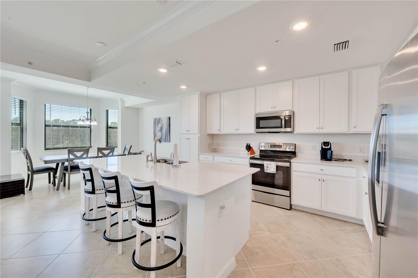 17510 GAWTHROP DR #203