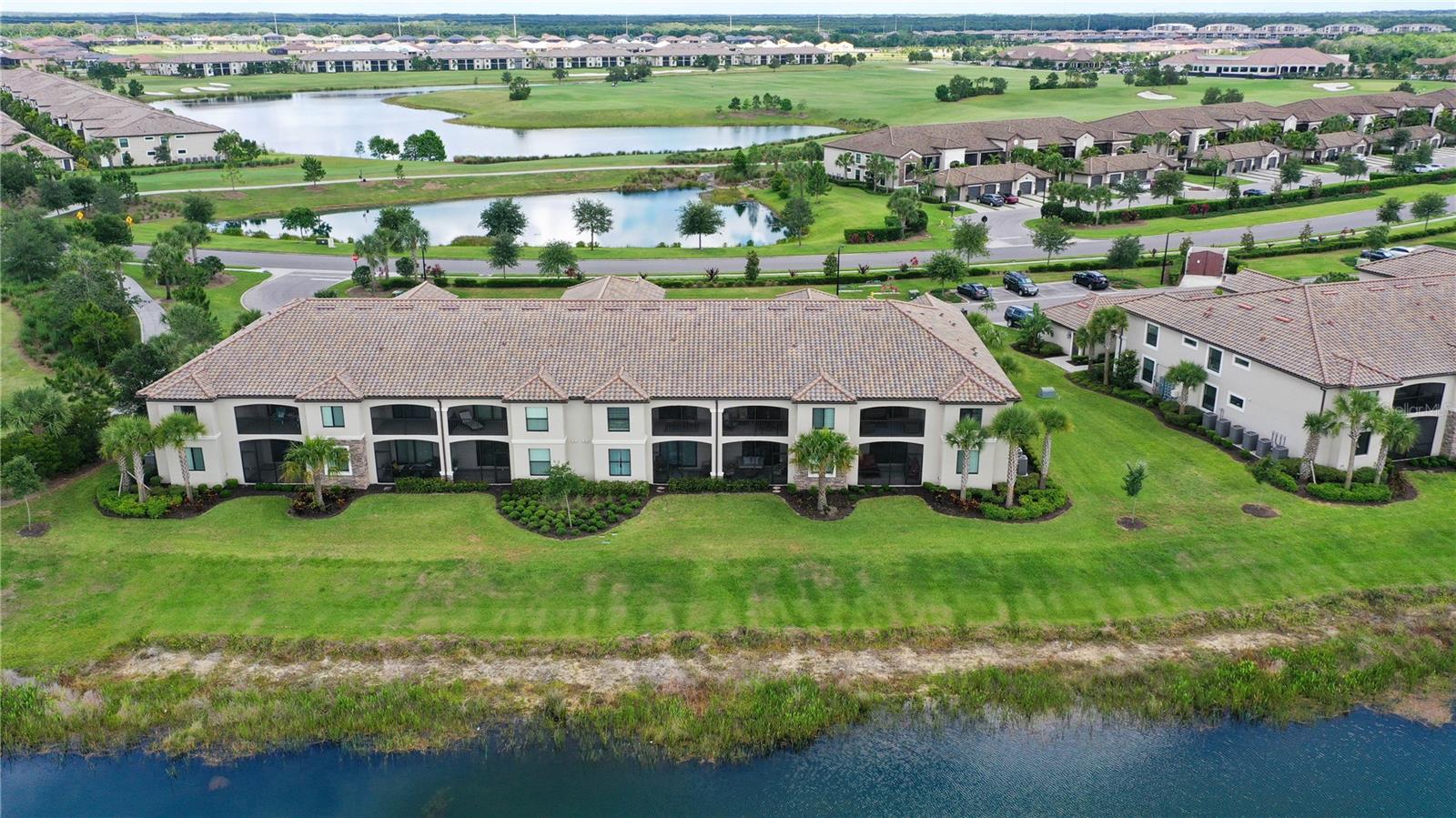5577 PALMER CIR #201