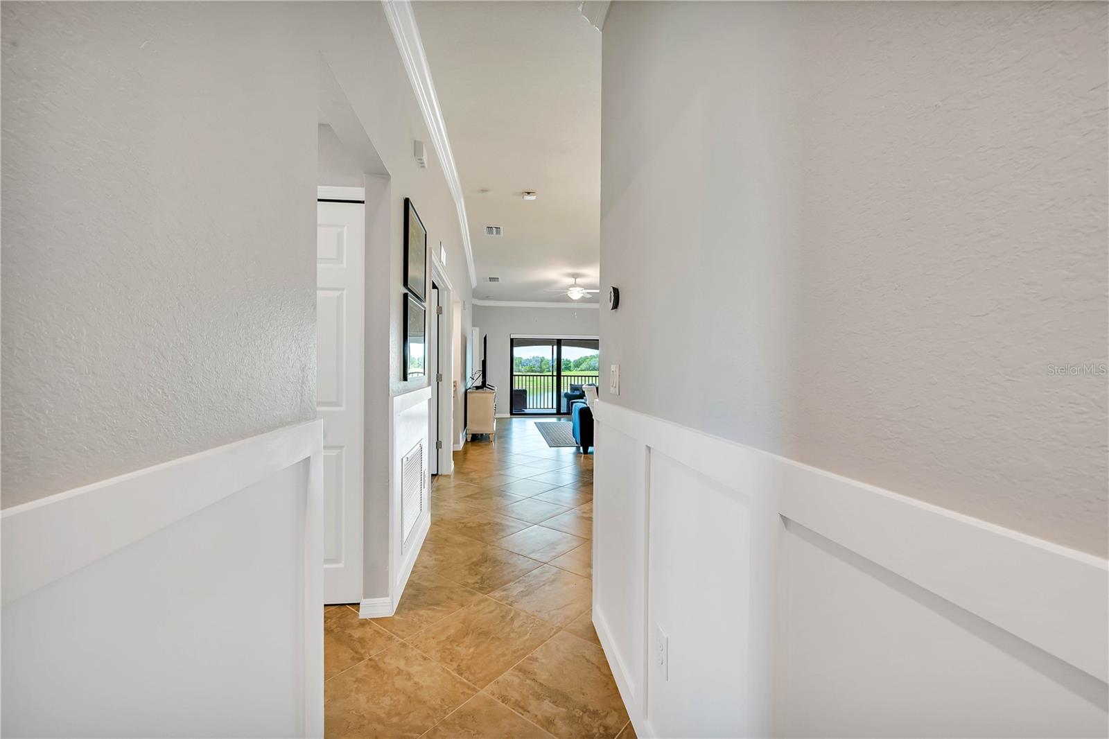 5577 PALMER CIR #201