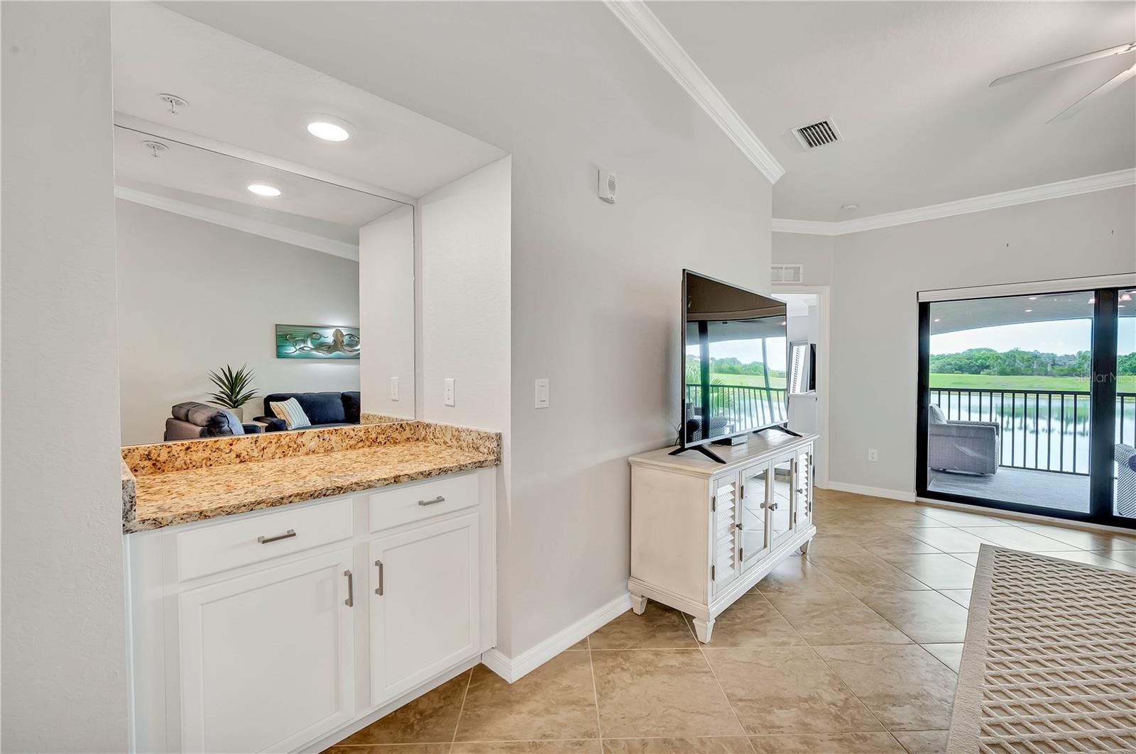 5577 PALMER CIR #201