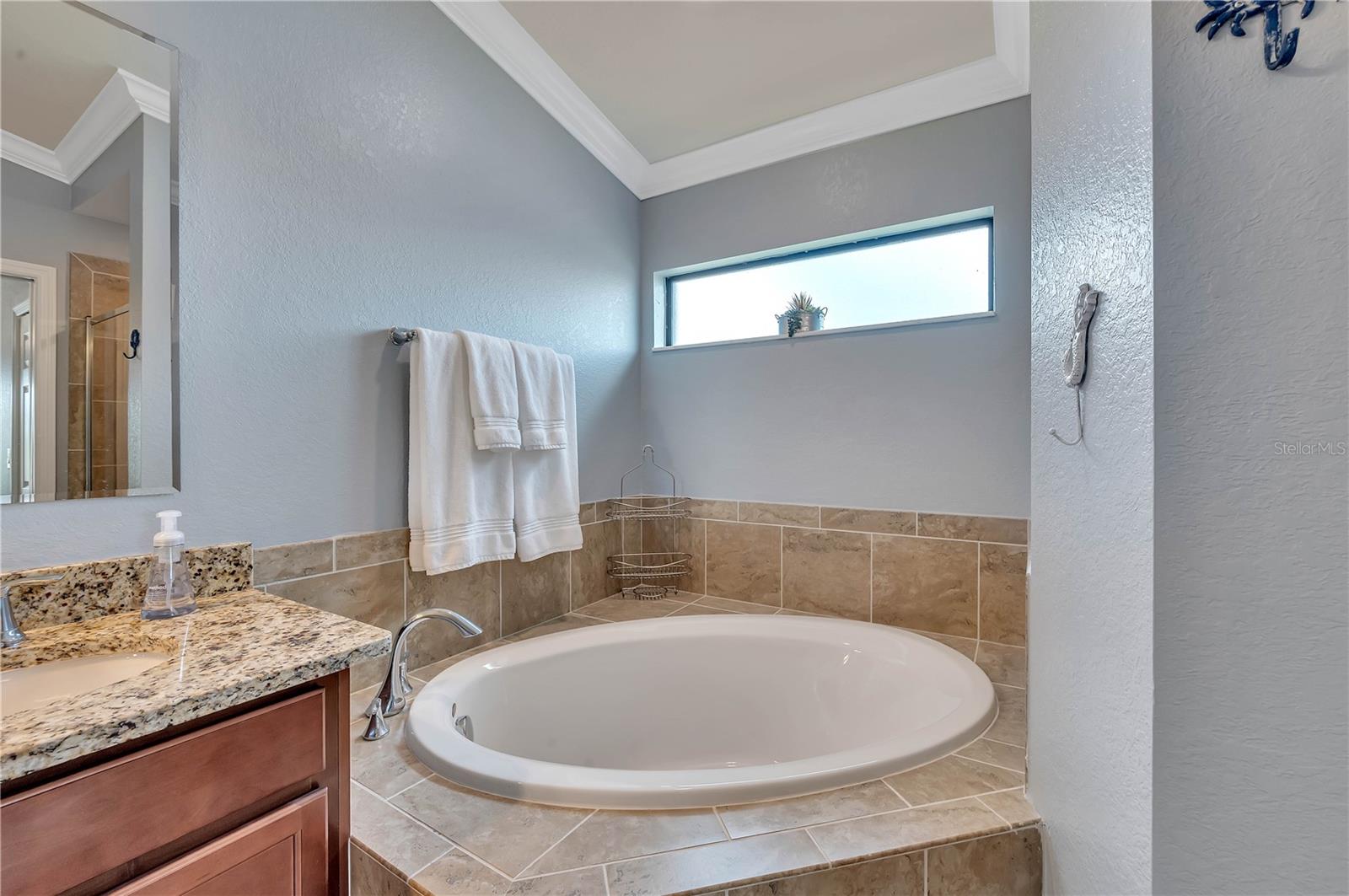 5577 PALMER CIR #201
