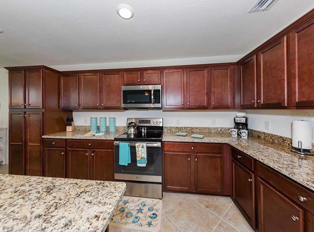 16904 VARDON TER #202