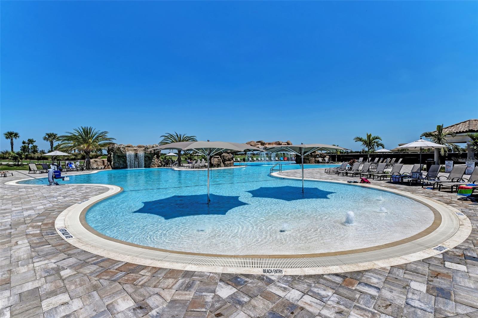 17704 GAWTHROP DR #207