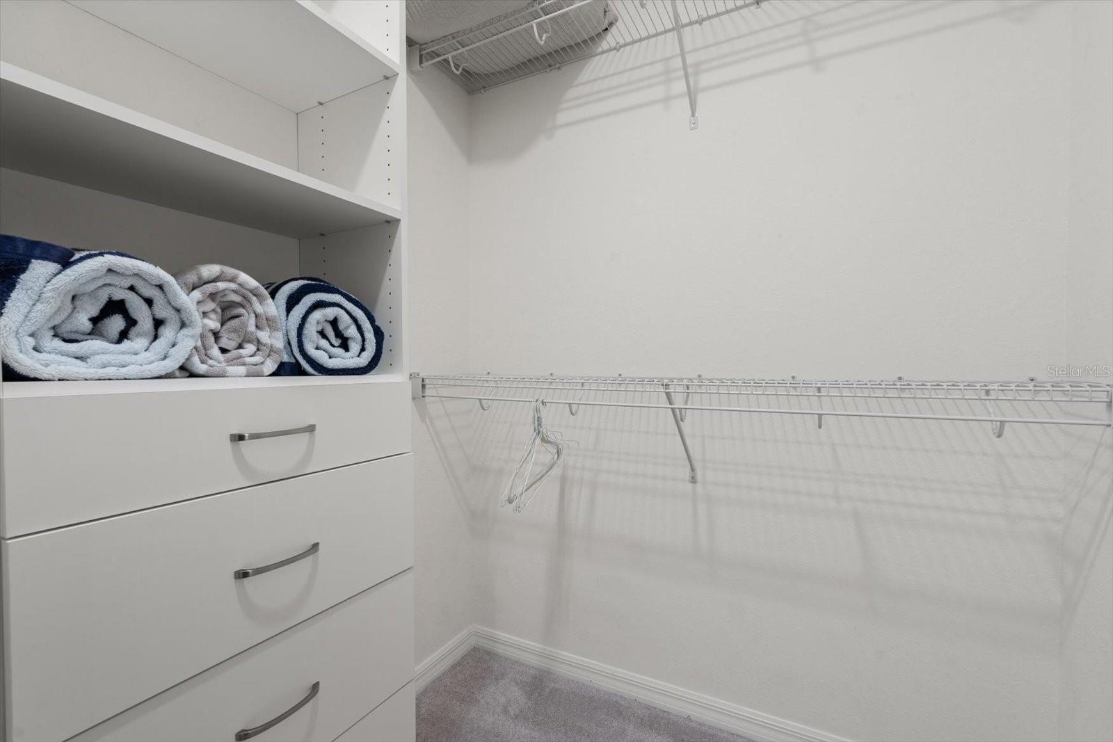 17704 GAWTHROP DR #207