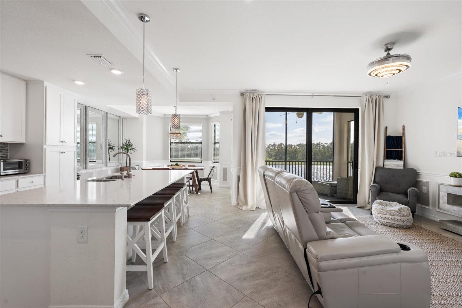 17704 GAWTHROP DR #207