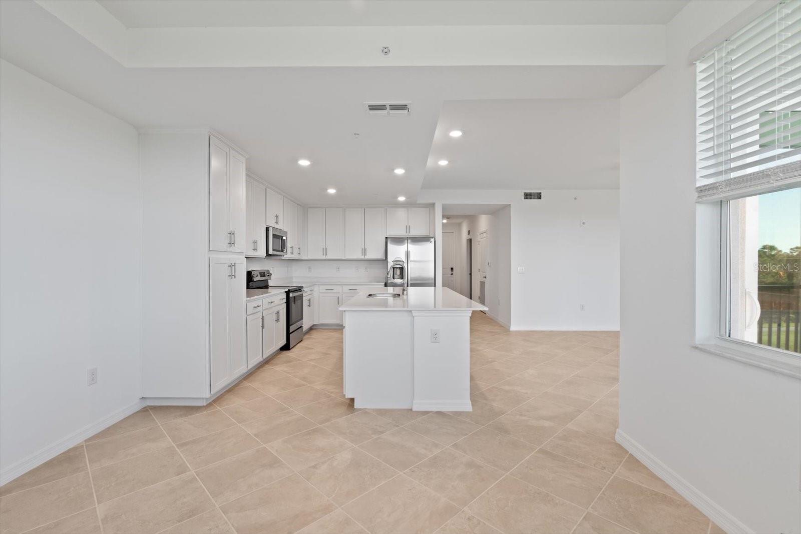 12180 WELLEN GOLF ST #302