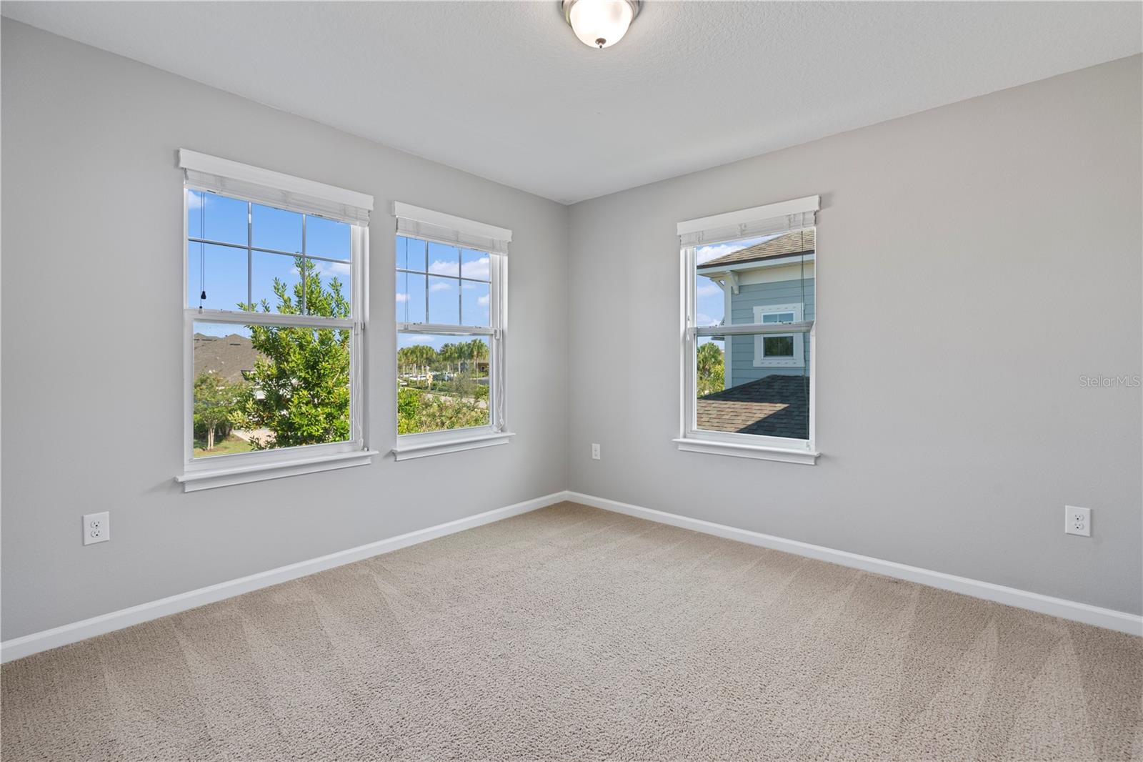 5334 BENTGRASS WAY
