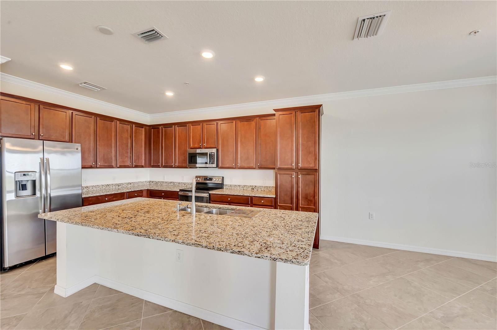 17118 VARDON TER #405