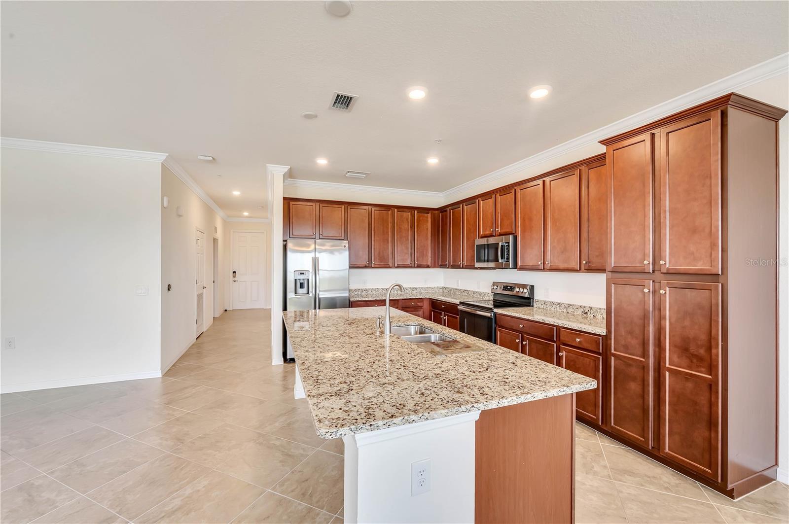 17118 VARDON TER #405