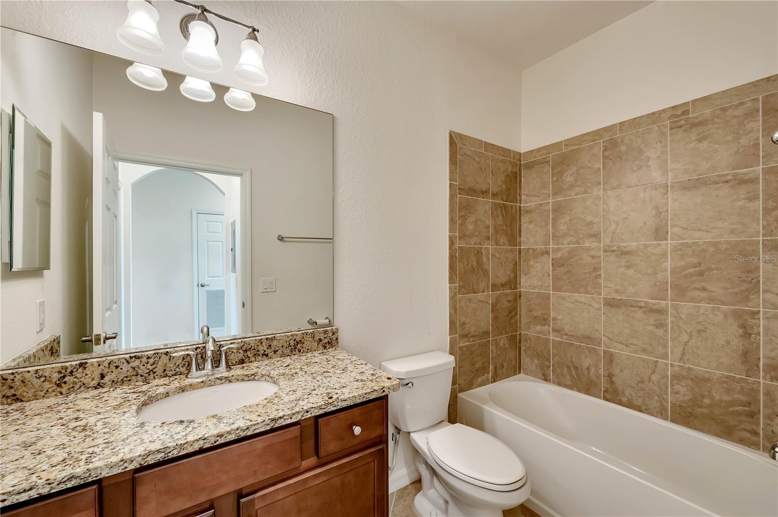 17118 VARDON TER #405