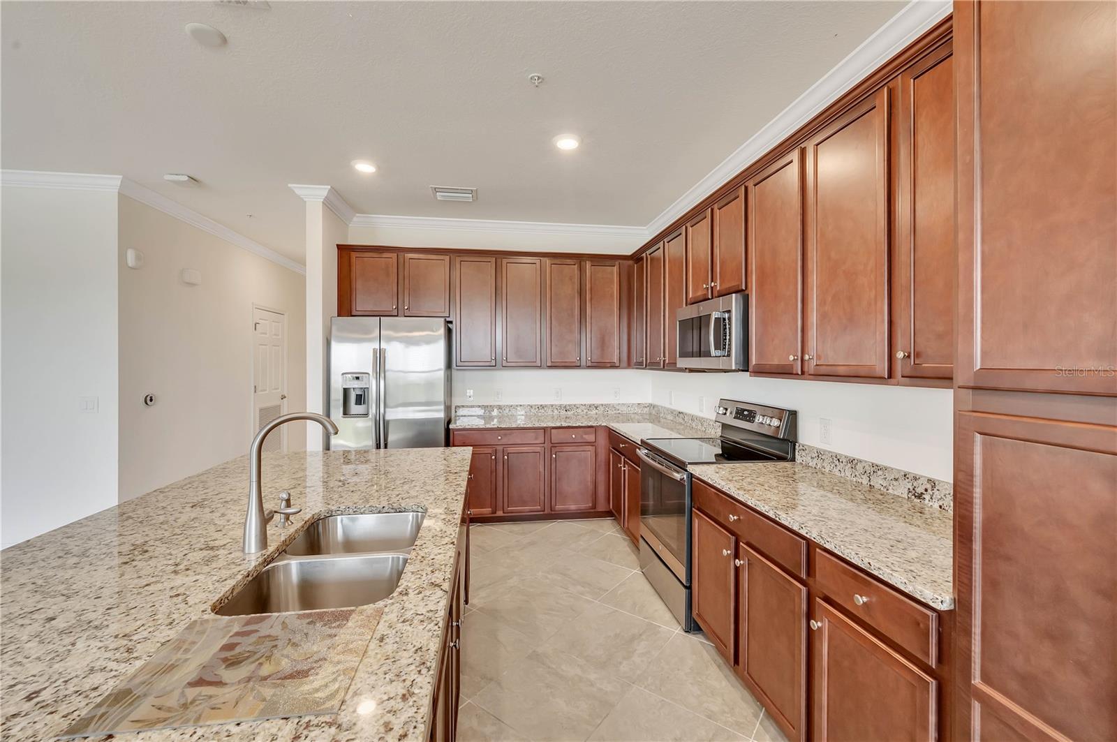 17118 VARDON TER #405