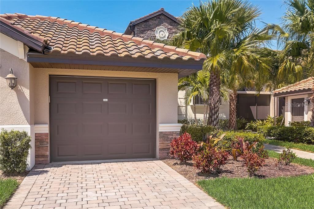 5517 PALMER CIR #203