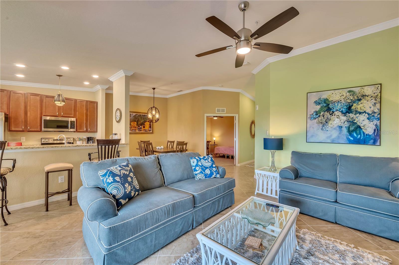 5517 PALMER CIR #203