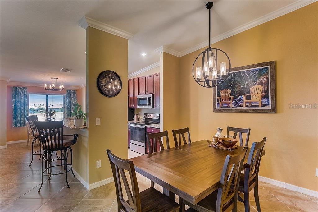 5517 PALMER CIR #203