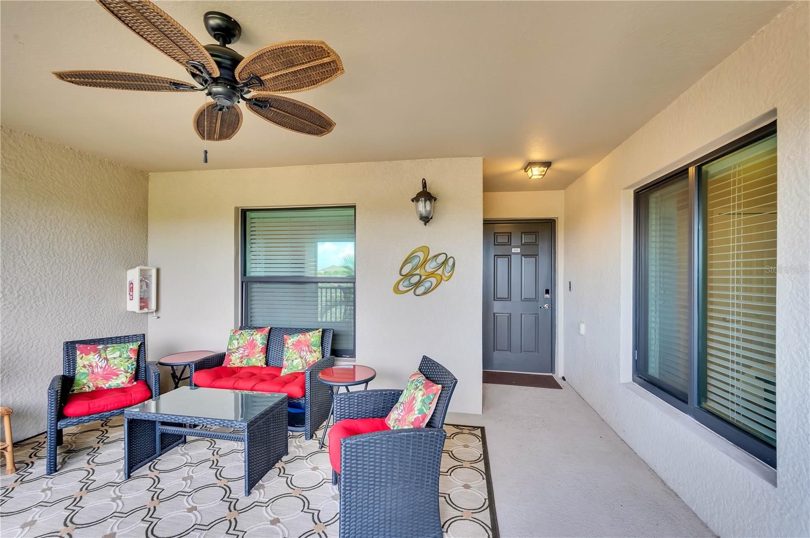 5517 PALMER CIR #203