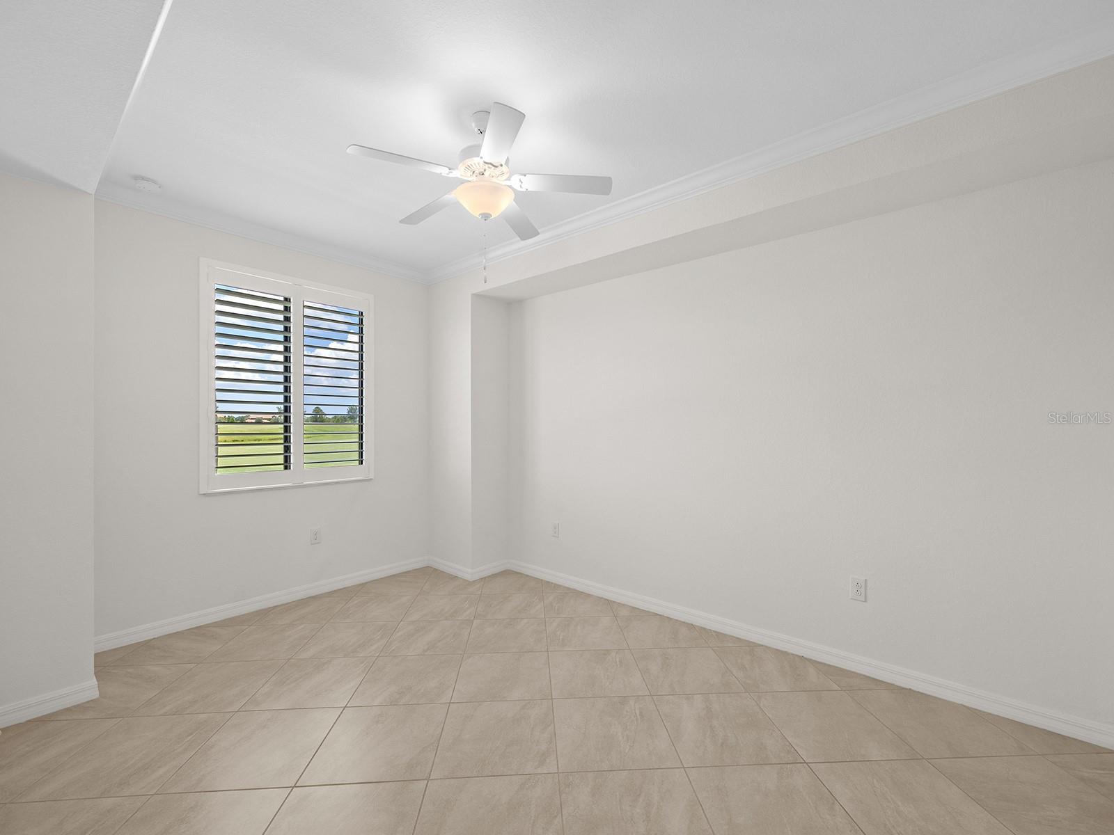 5694 PALMER CIR #105