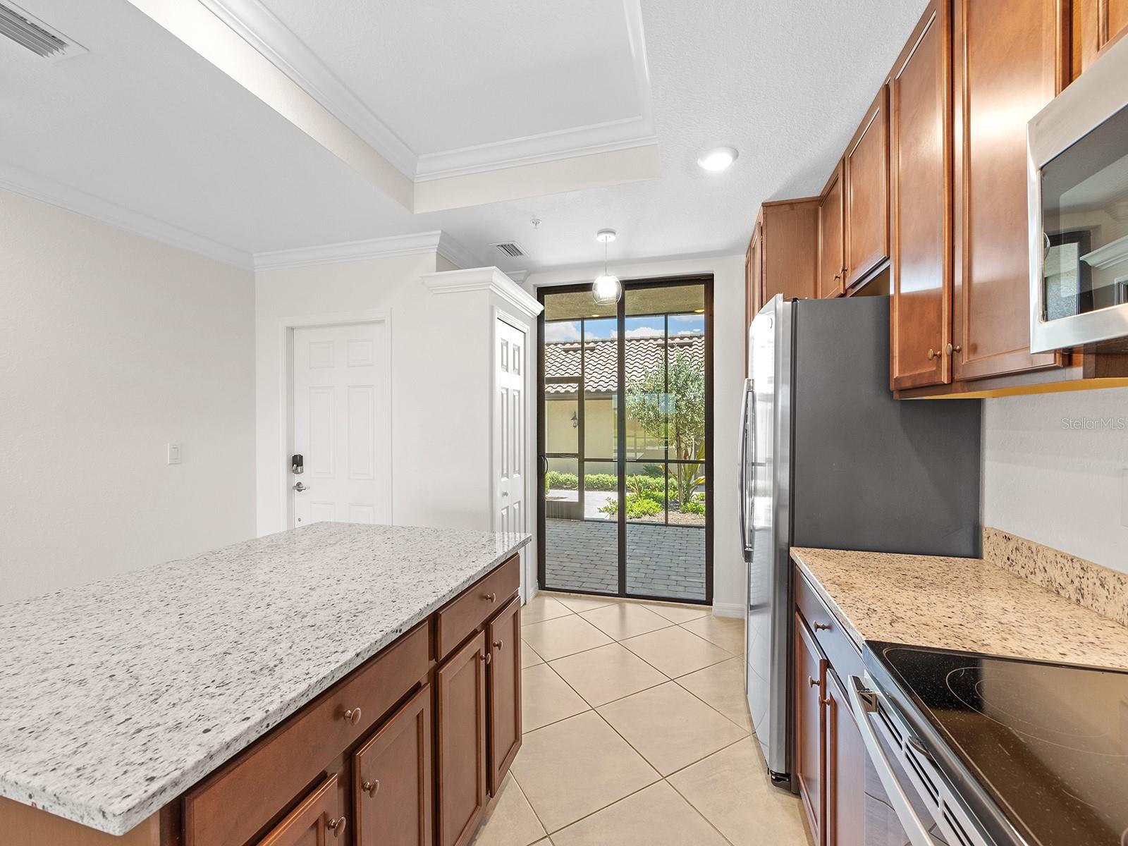 5694 PALMER CIR #105