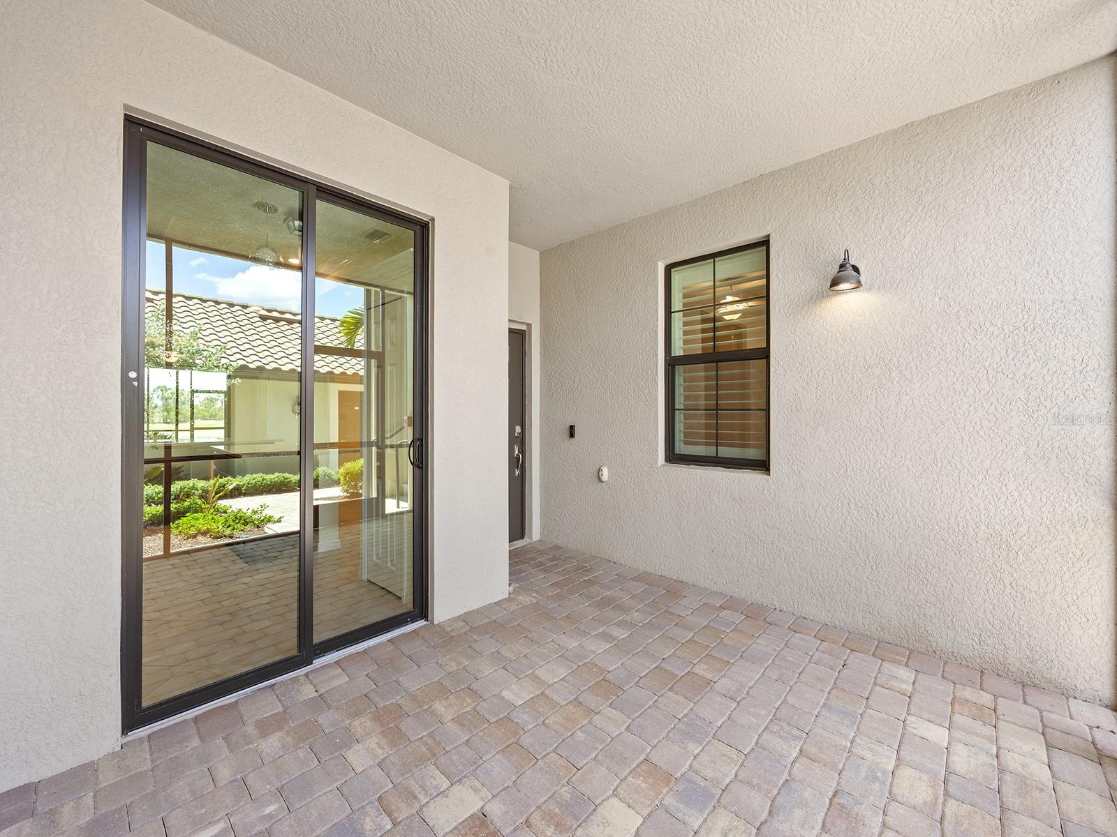 5694 PALMER CIR #105