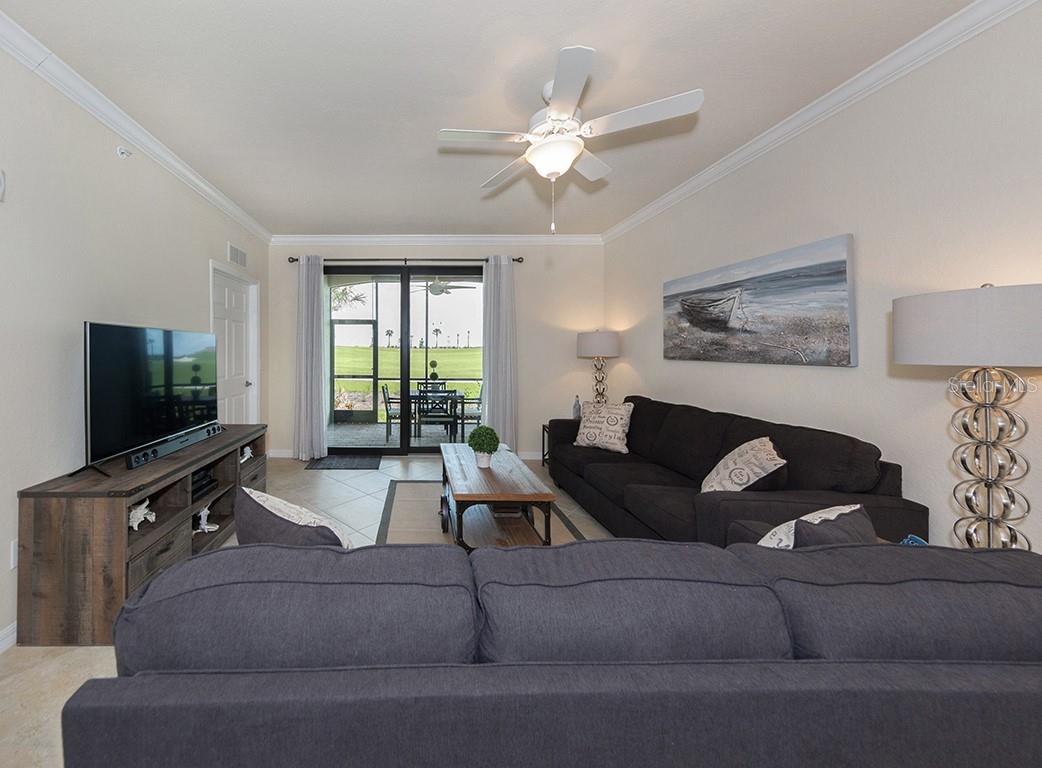 5518 PALMER CIR #102