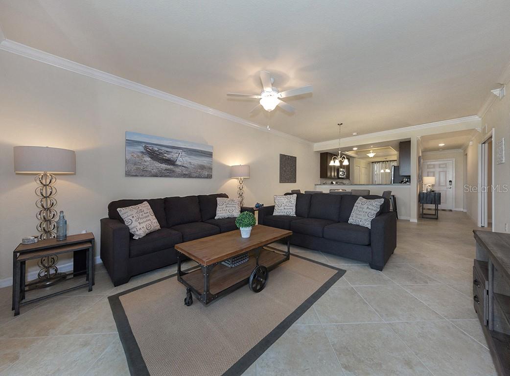 5518 PALMER CIR #102