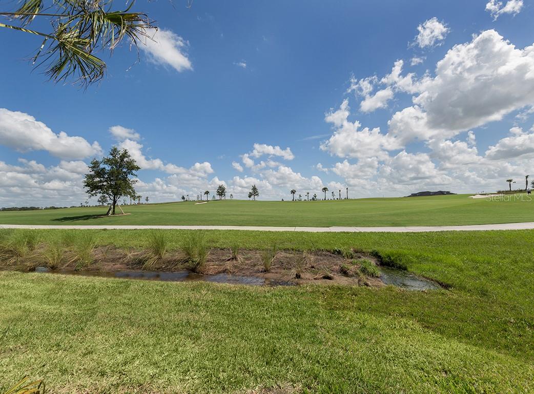 5518 PALMER CIR #102