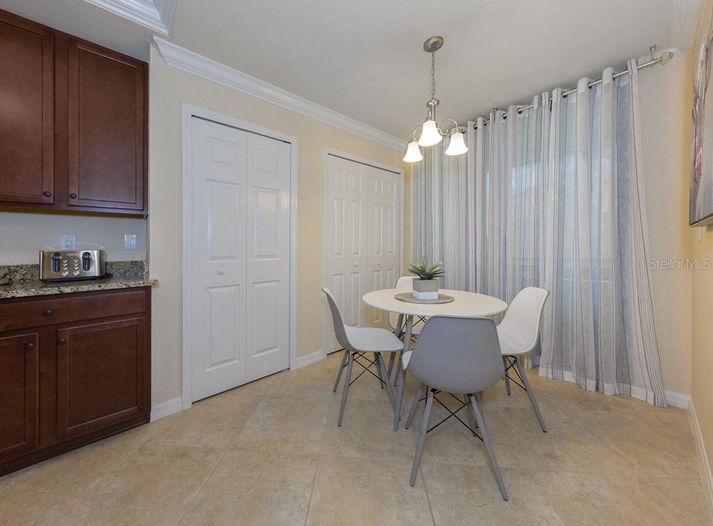 5518 PALMER CIR #102