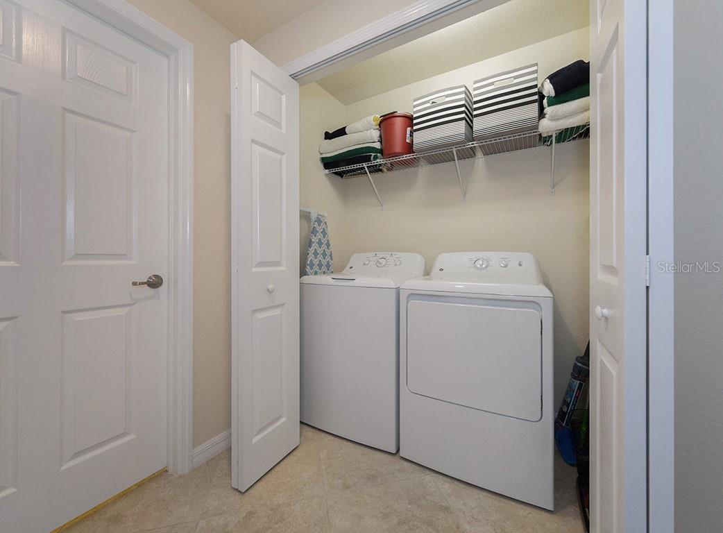 5518 PALMER CIR #102