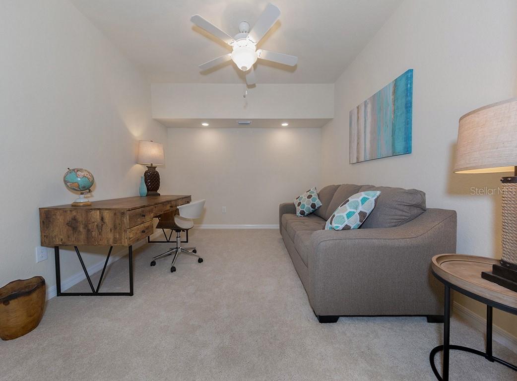 5518 PALMER CIR #102