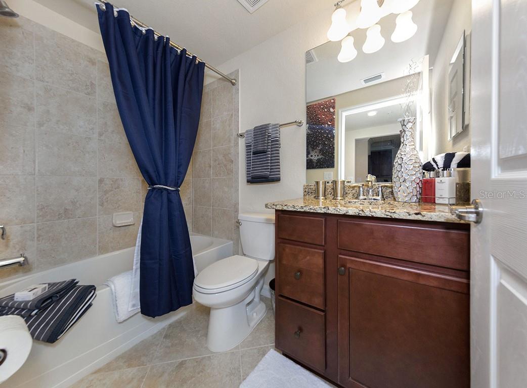 5528 PALMER CIR #105