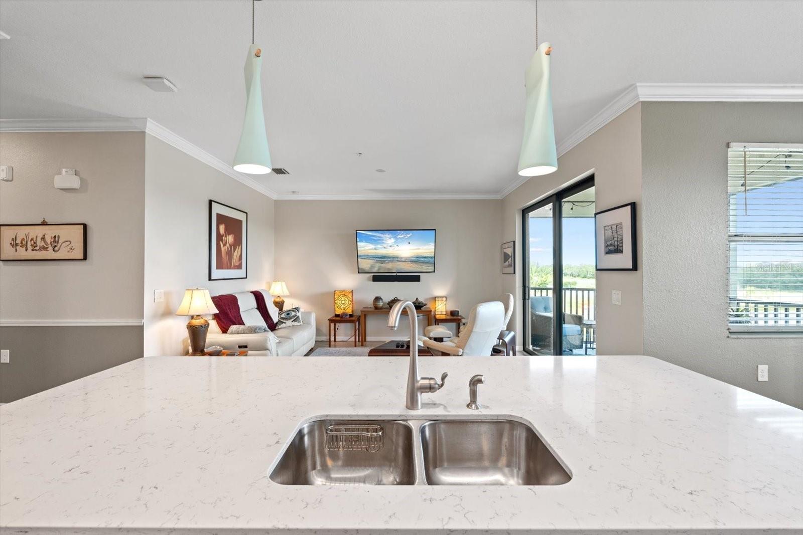 17520 GAWTHROP DR #401