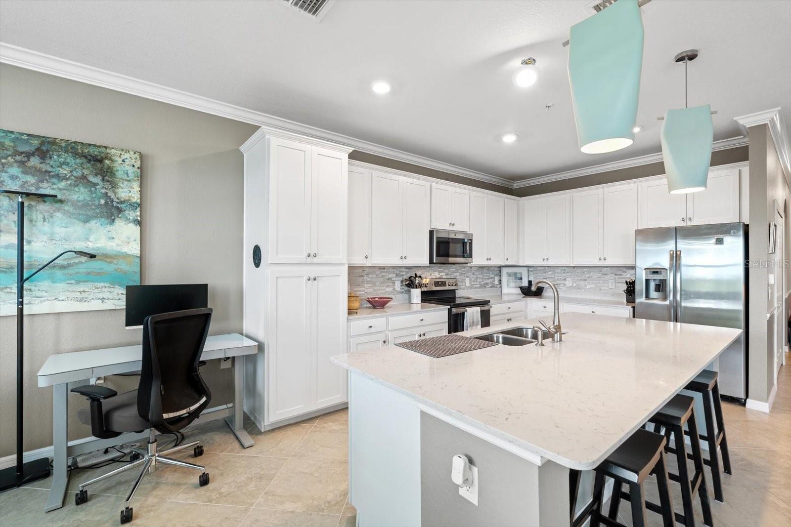 17520 GAWTHROP DR #401