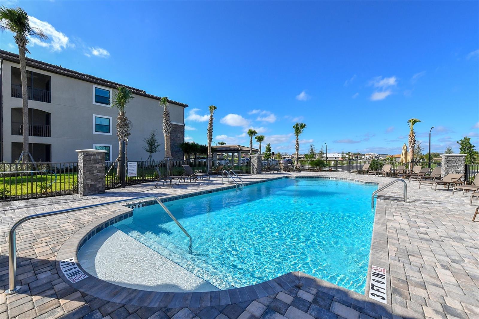 17520 GAWTHROP DR #401