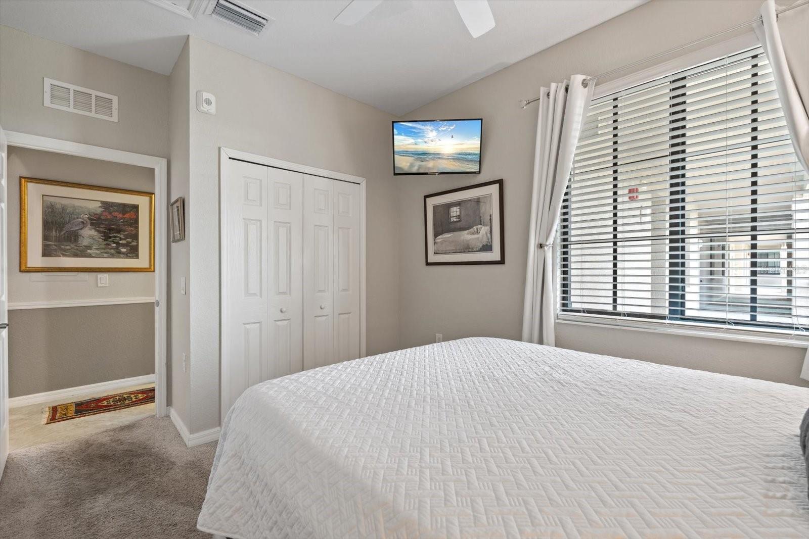 17520 GAWTHROP DR #401