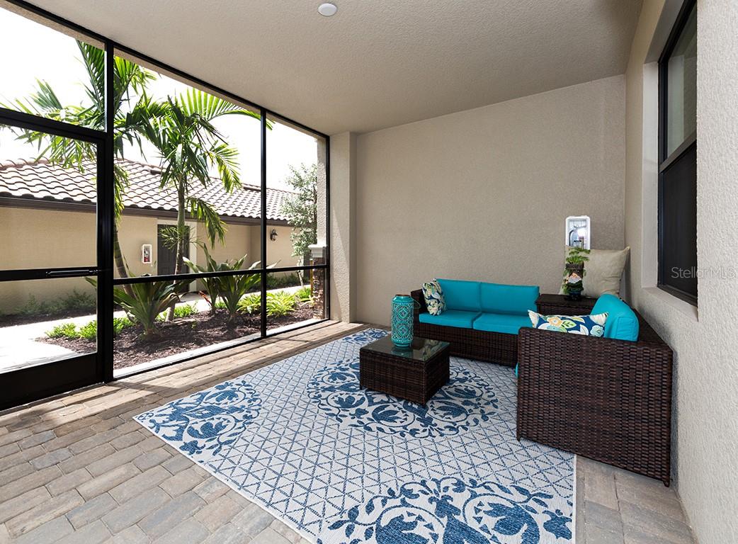 5548 PALMER CIR #103