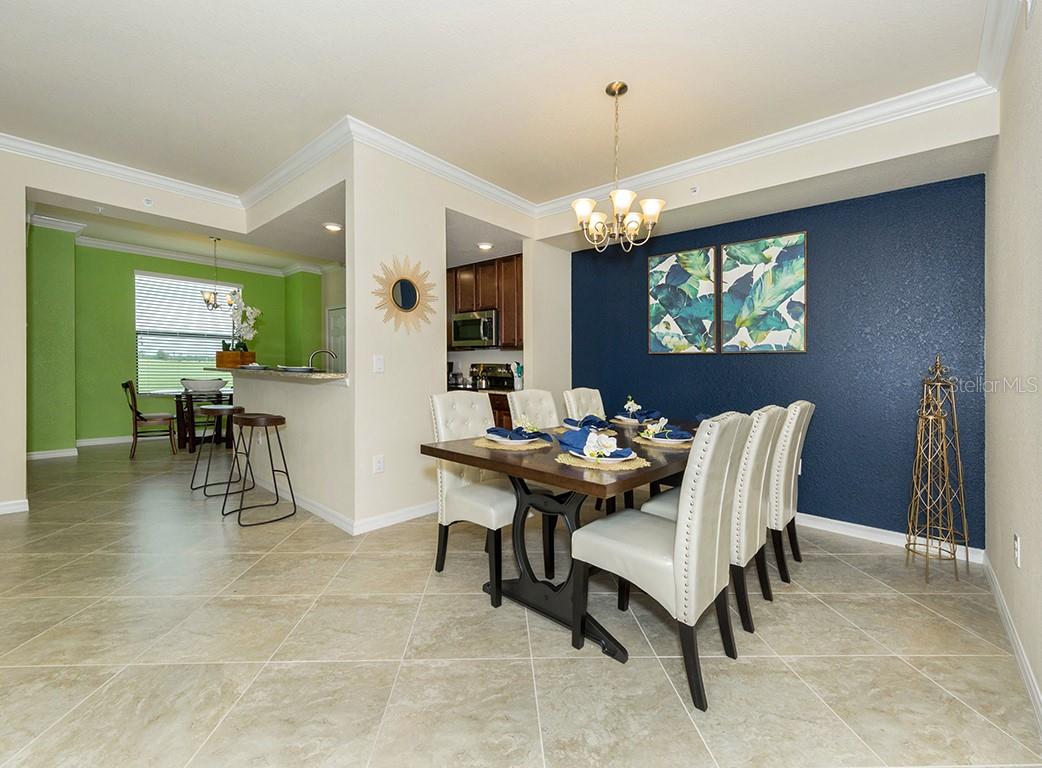 5548 PALMER CIR #103