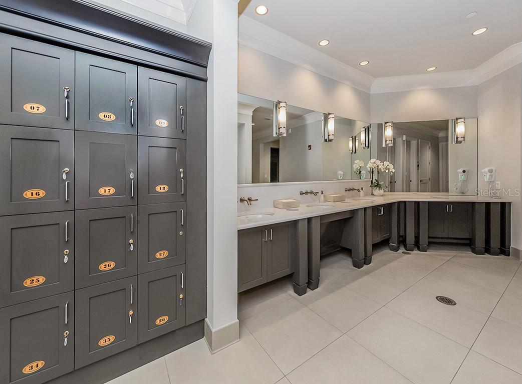 5548 PALMER CIR #103
