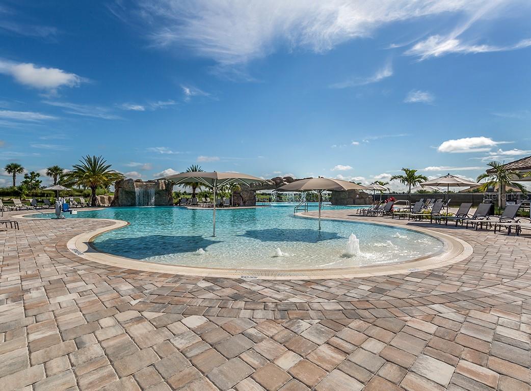 5548 PALMER CIR #103