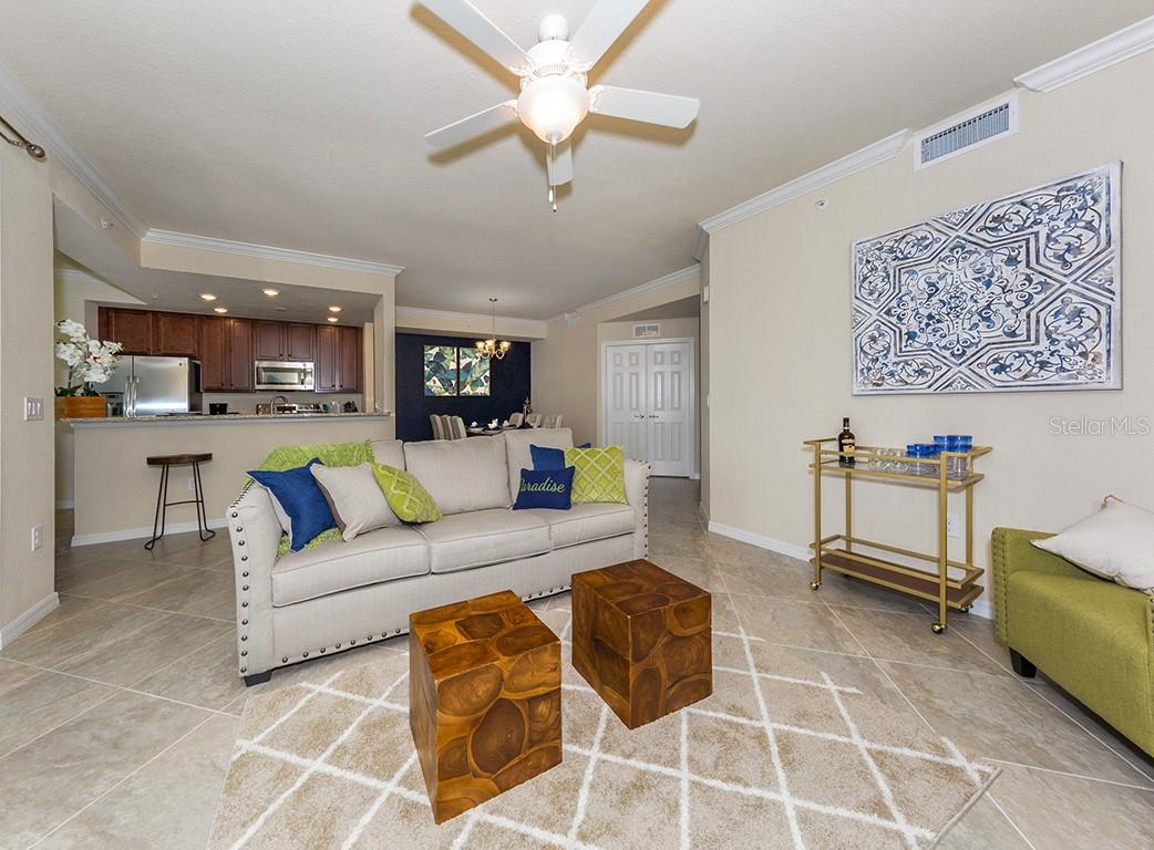 5548 PALMER CIR #103