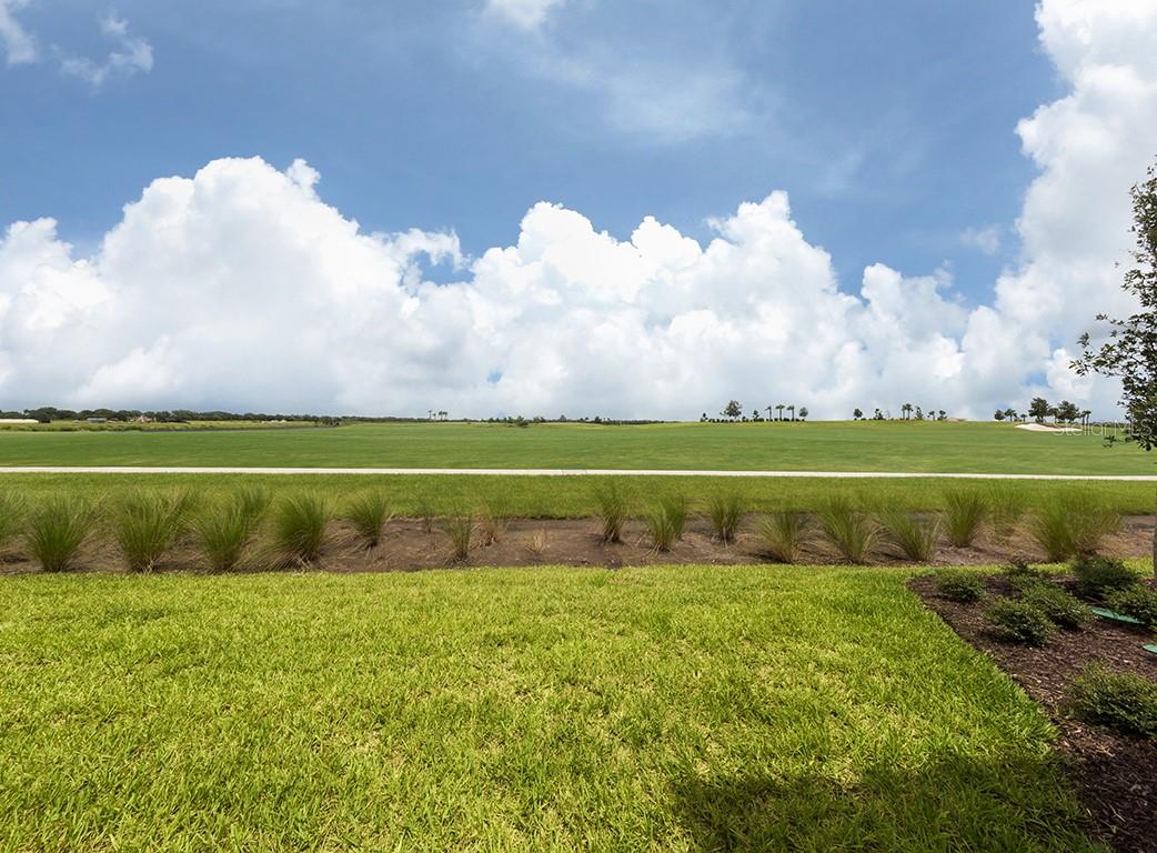 5548 PALMER CIR #103