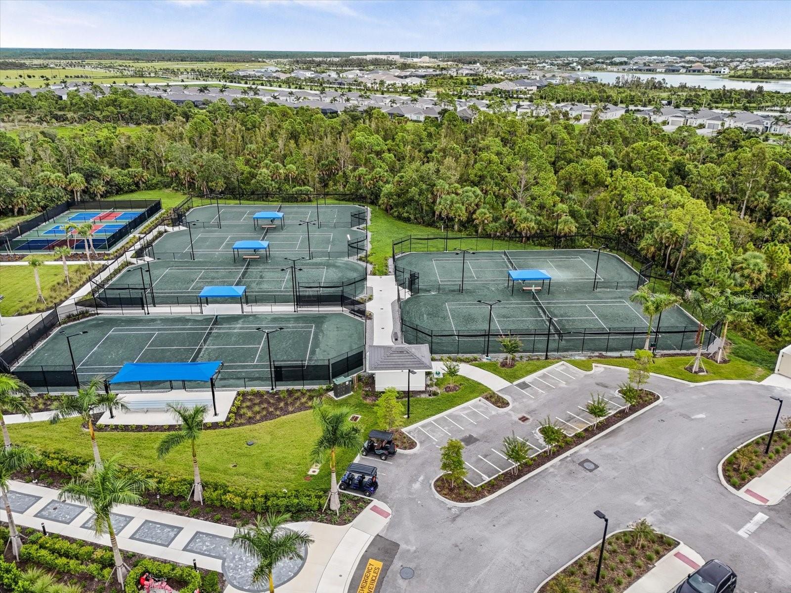 17585 BORACAY CT #2-102